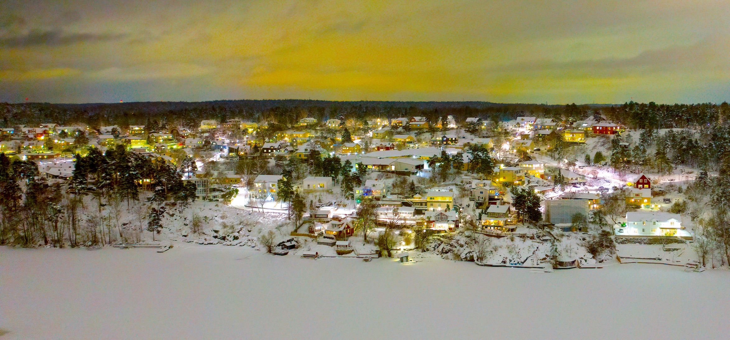 Hästhagen Hästhagen, Nacka. Foto: Jim Svanström. Copyright © 2021 Jim Svanström. Redigerad med tillstånd.